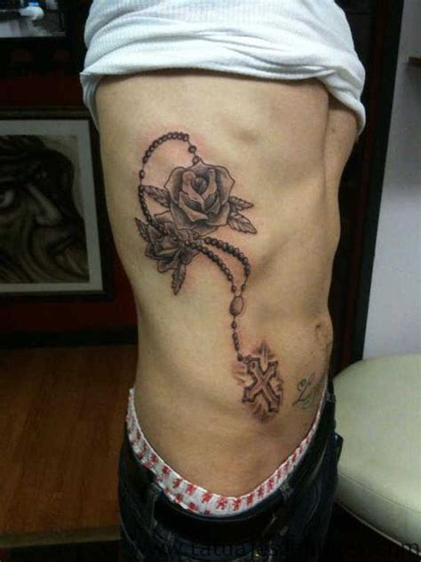 tatuajes en las costillas|21 tatuajes en las costillas que combinan sensualidad。